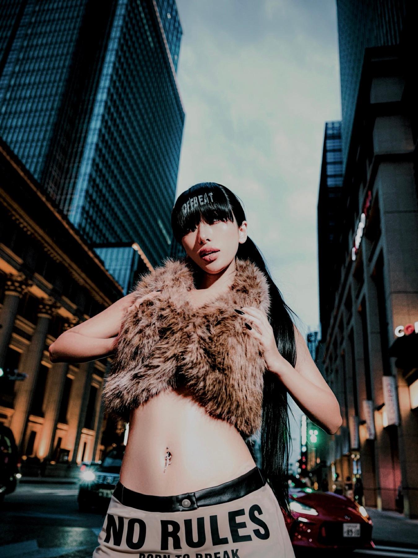 24ANS&UWA COLLECTION POSTER 8